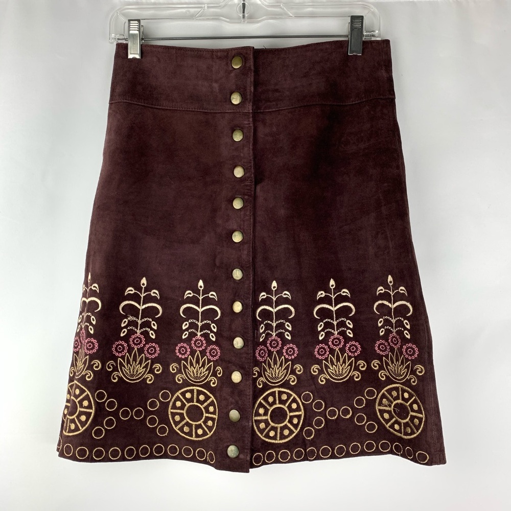 ARDEN B • Suede Skirt with Embroidery
